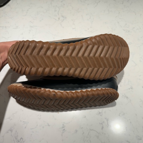 sorel out and about classic women’s waterproof boot - Picture 7 of 10